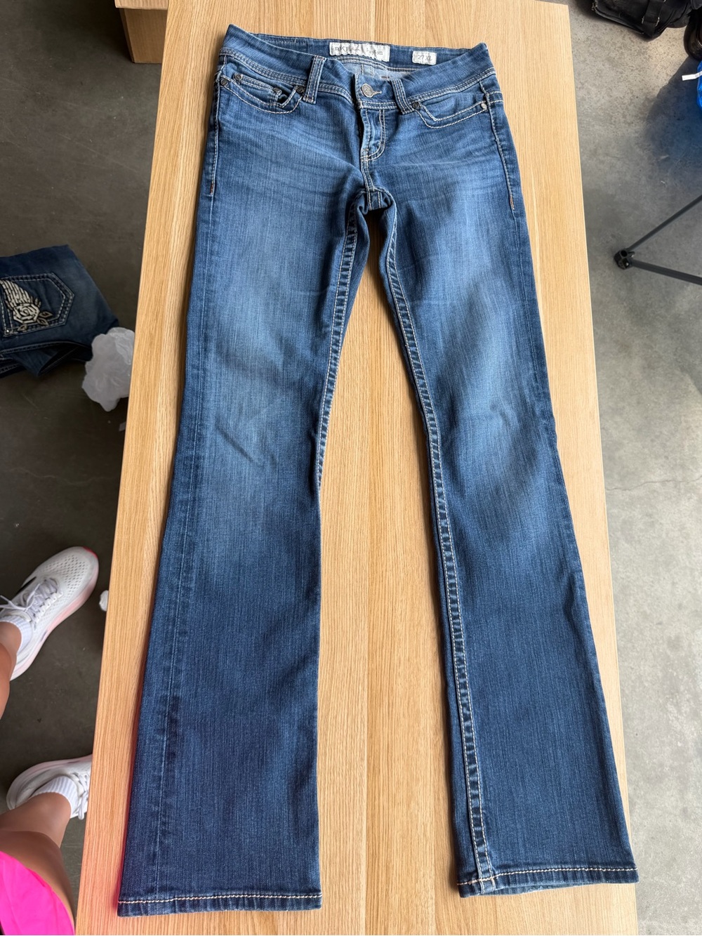 BKE Women's Medium Blue Bootcut Jeans